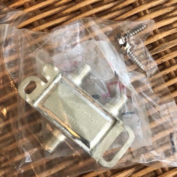 New Cable Splitters - Picture 2 of 4